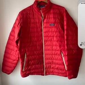 Patagonia Men's Vibrant Red Puffer Jacket